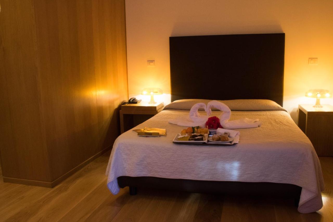 Le Querce Hotel Salsomaggiore Terme Luaran gambar